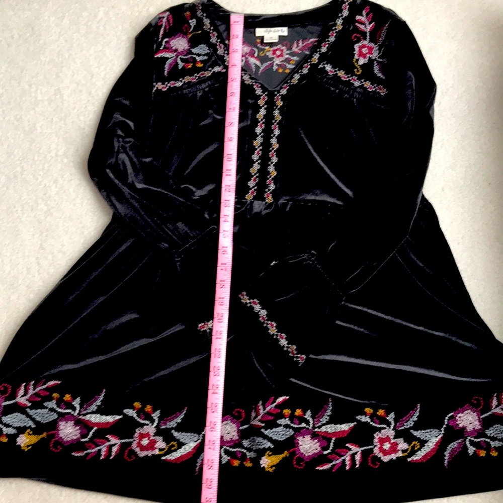 Style and Co velvet tunic